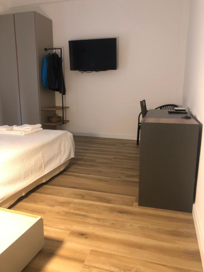 A Due Passi Dalla Scalinata Rooms Кальтаджироне Экстерьер фото